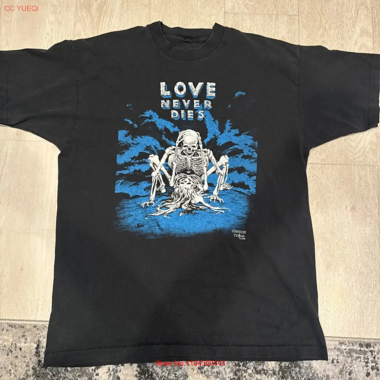 Vintage Fashion Victim Shirt - VTG Vintage 1990 Fashion Victim Love