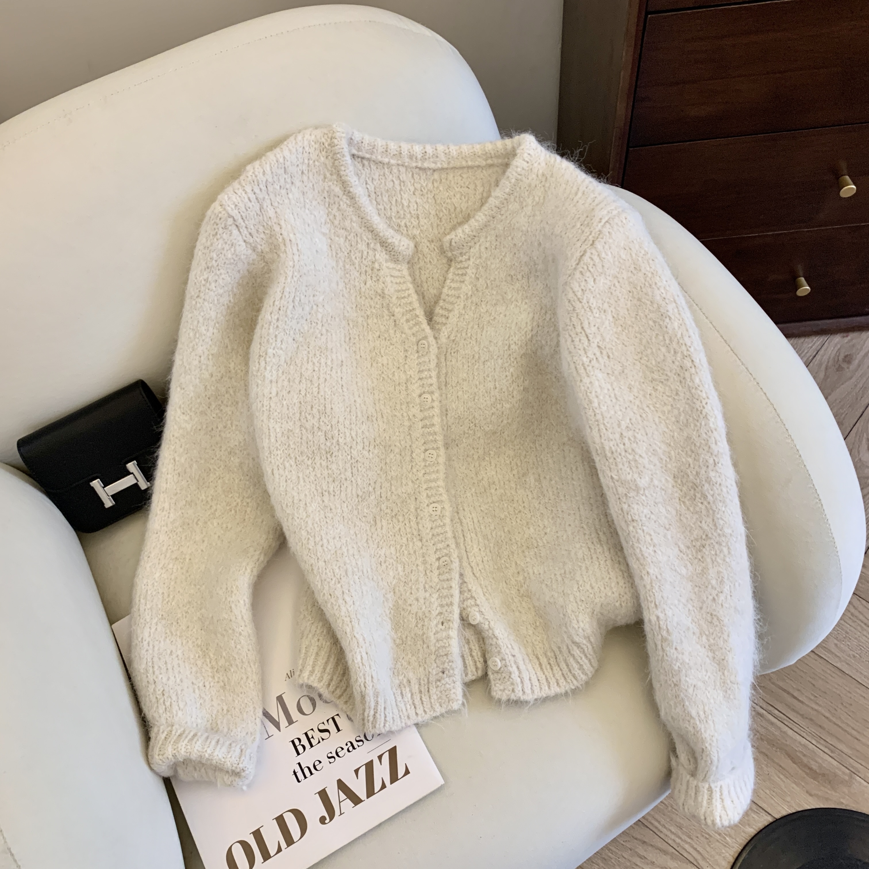 Crop Cardigan Vintage - Women Off White V-Neck Cardigan Sweater