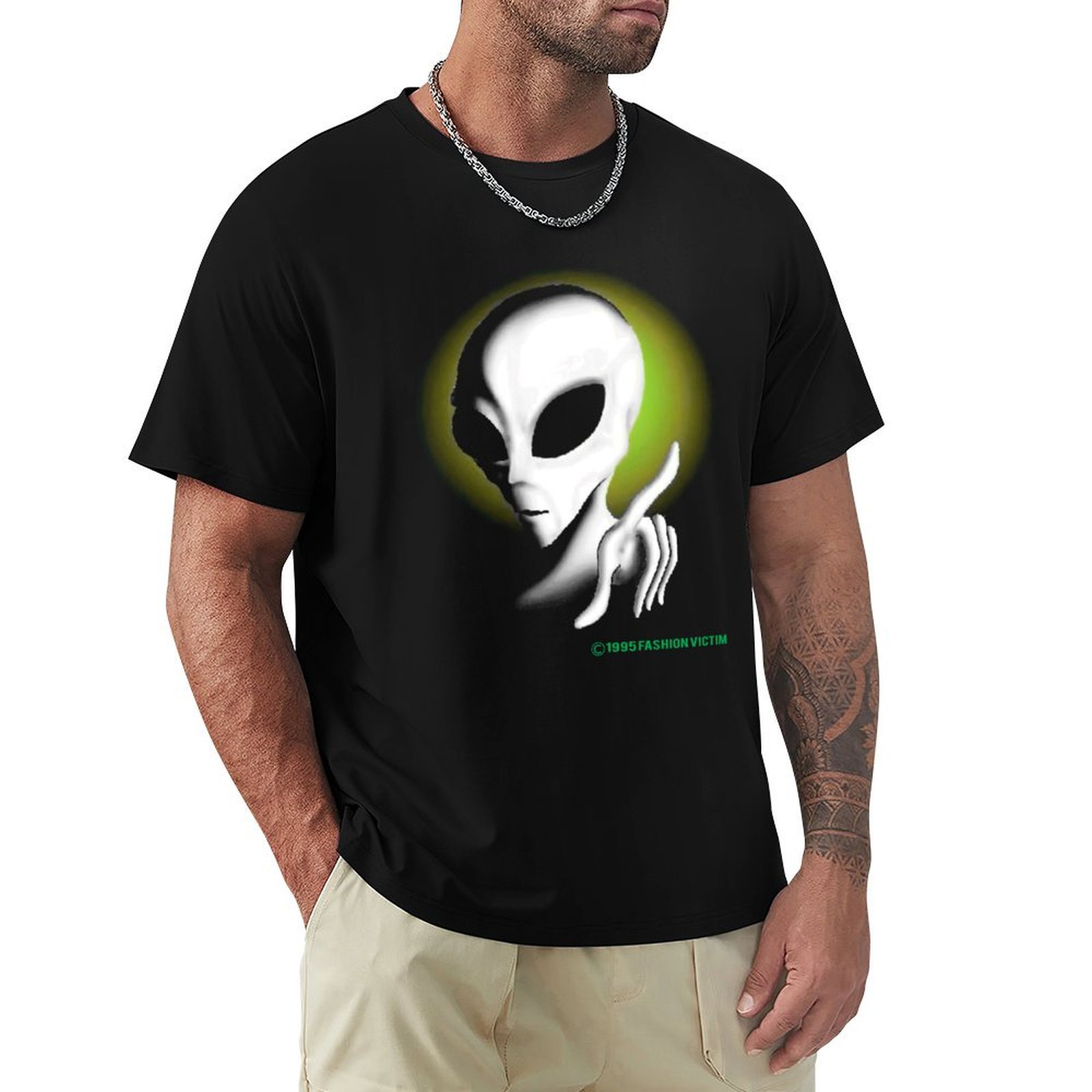 1995 ALIEN Vintage Glow In The - Vintage Fashion Victim Shirt 评论和价格